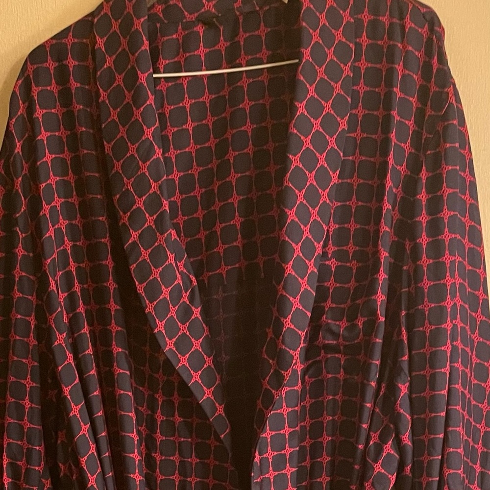 Red and Black 100% Silk Unisex Robe XL